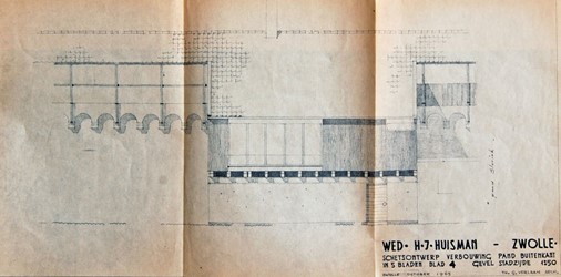 <p>Ontwerp van architect Th. G. Verlaan uit 1965 voor de nieuwbouw van de firma wed. H.J. Huisman, achtergevels aan de Waterstraat (archief RCE). </p>
